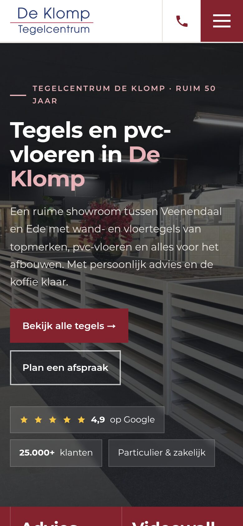 Website van Tegelcentrum De Klomp op een telefoon