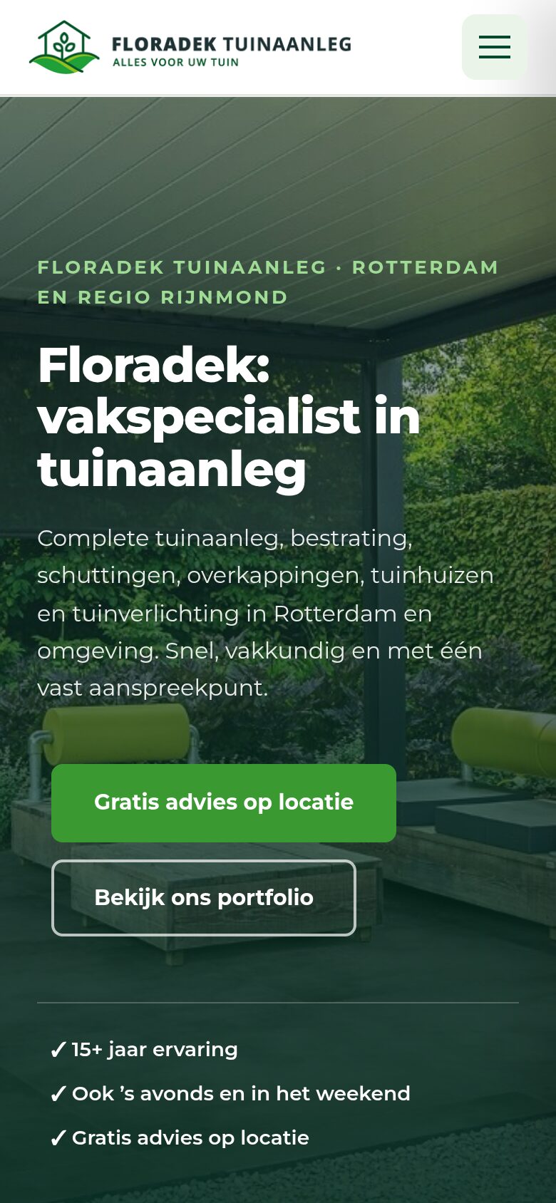 Website van Floradek Tuinaanleg op een telefoon