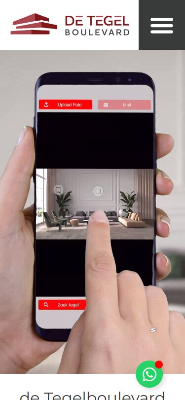 Website van De Tegelboulevard op een telefoon